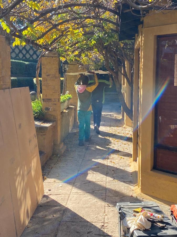 The Tuscan Garden Newcastle Luaran gambar